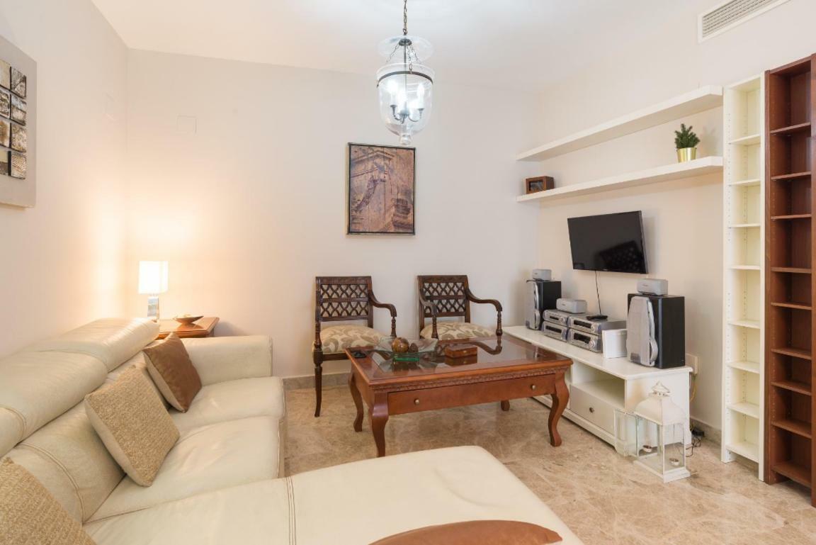 Keywise Perfect Location Next To Maria Zambrano Station, Central , Beach ,Pool And Free Parking Malaga Ngoại thất bức ảnh