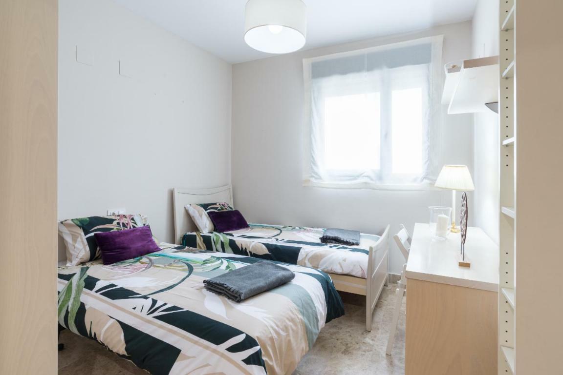 Keywise Perfect Location Next To Maria Zambrano Station, Central , Beach ,Pool And Free Parking Malaga Ngoại thất bức ảnh